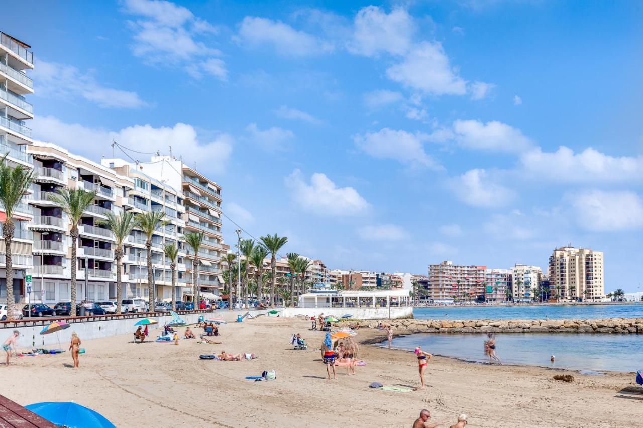 Apartment Studio Relax Almudena ตอร์เรเวียคา ภายนอก รูปภาพ