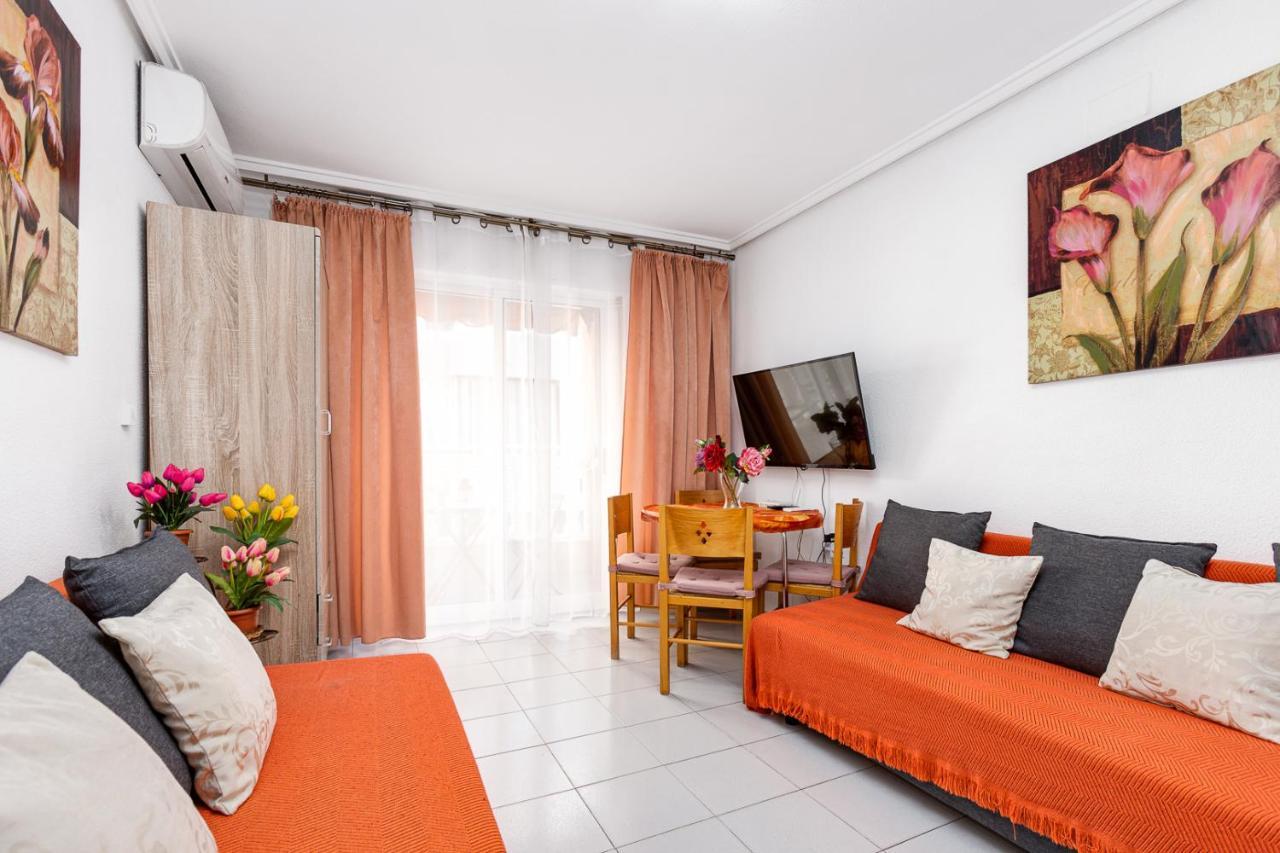 Apartment Studio Relax Almudena ตอร์เรเวียคา ภายนอก รูปภาพ