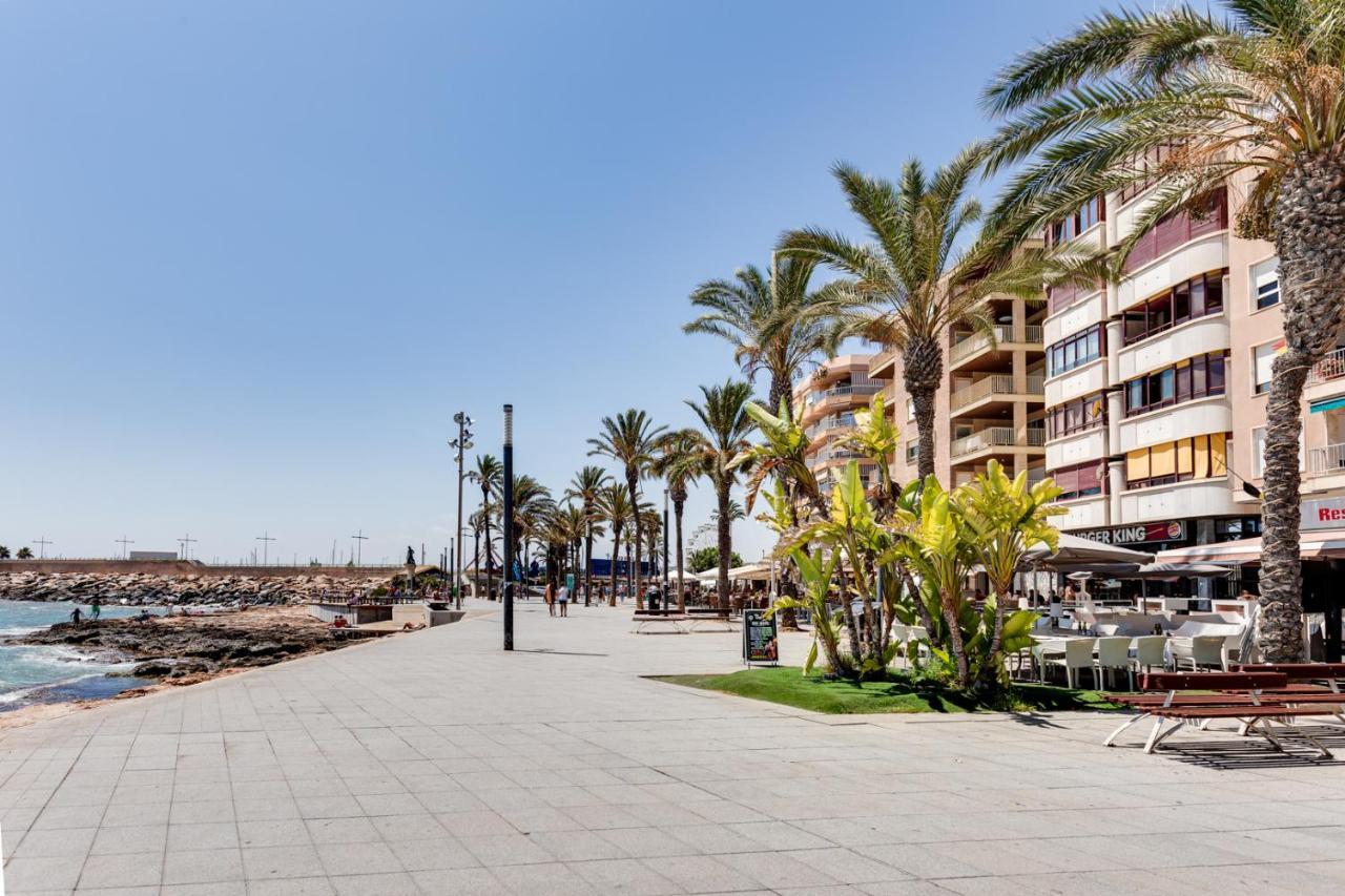 Apartment Studio Relax Almudena ตอร์เรเวียคา ภายนอก รูปภาพ