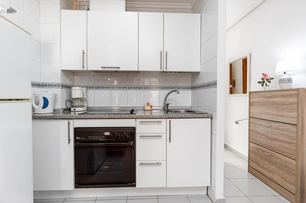 Apartment Studio Relax Almudena ตอร์เรเวียคา ภายนอก รูปภาพ