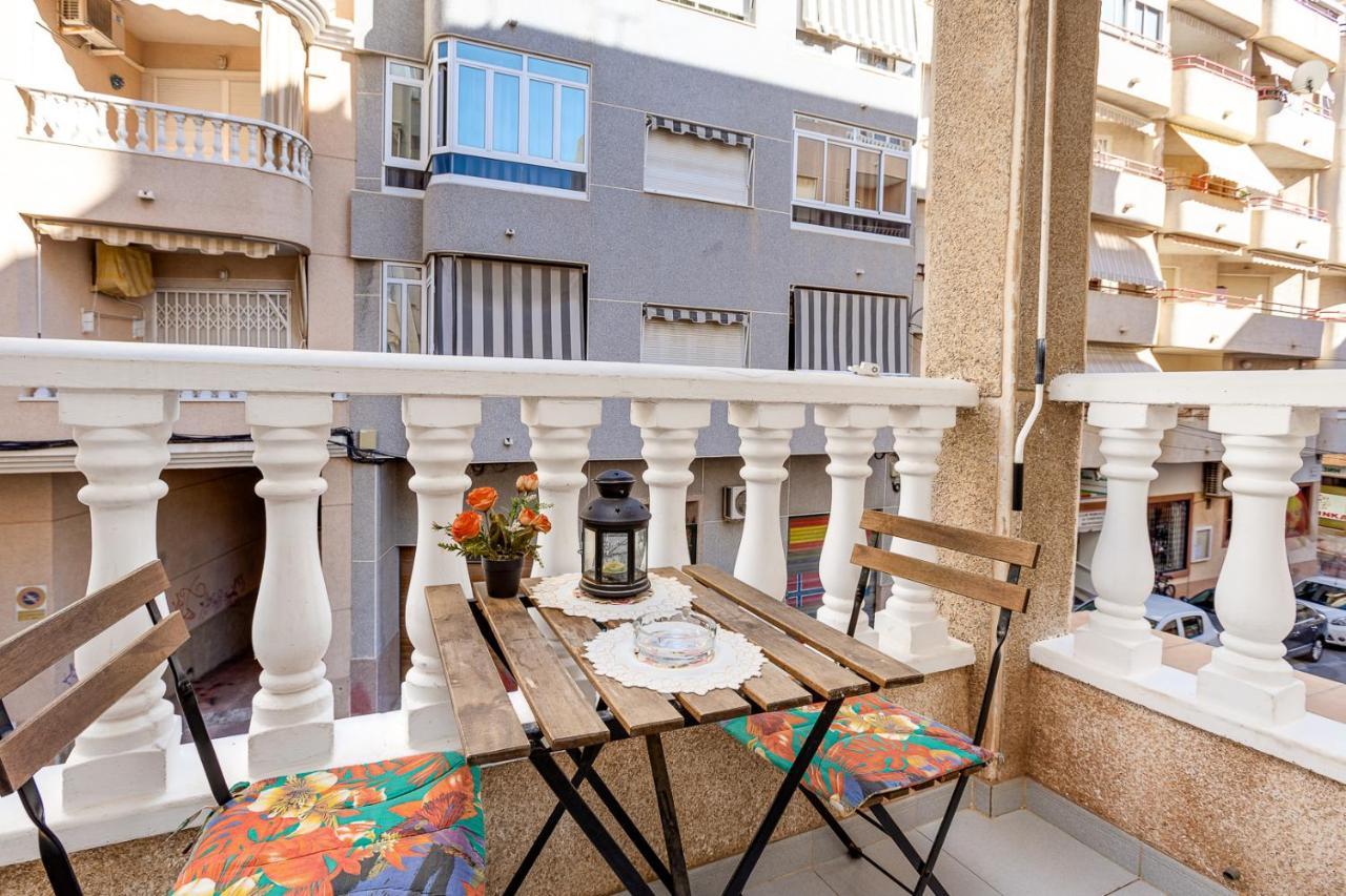 Apartment Studio Relax Almudena ตอร์เรเวียคา ภายนอก รูปภาพ