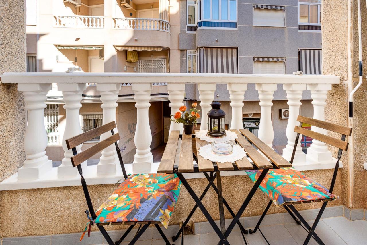 Apartment Studio Relax Almudena ตอร์เรเวียคา ภายนอก รูปภาพ